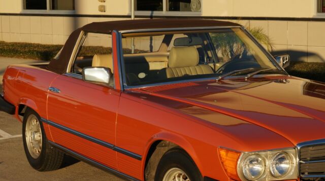 1980 Mercedes-Benz SL-Class parchment leather/and vinyl - photo 10