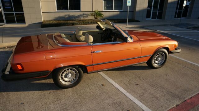 1980 Mercedes-Benz SL-Class parchment leather/and vinyl - photo 5
