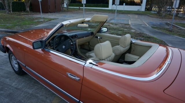 1980 Mercedes-Benz SL-Class parchment leather/and vinyl - photo 6