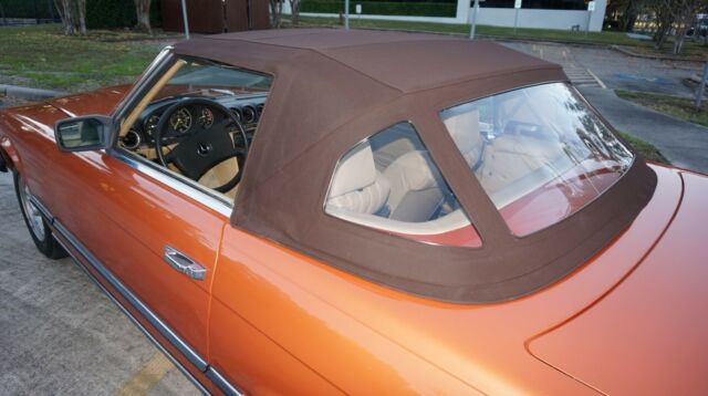 1980 Mercedes-Benz SL-Class parchment leather/and vinyl - photo 9
