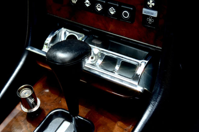 1987 Mercedes-Benz SL-Class Black - photo 10