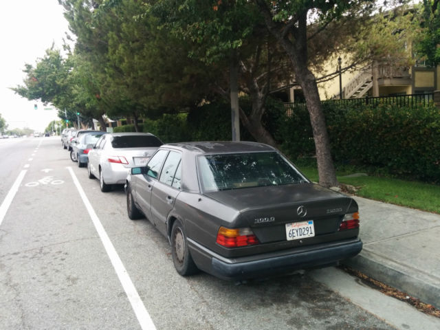 1987 Mercedes-Benz 300-Series black - photo 2