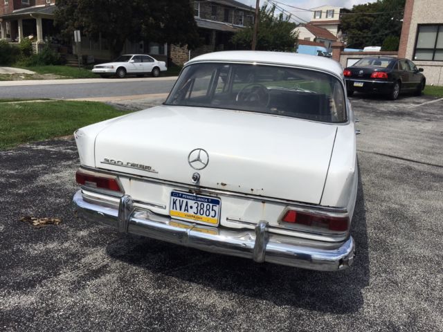 1966 Mercedes-Benz 200-Series Fintail - photo 6