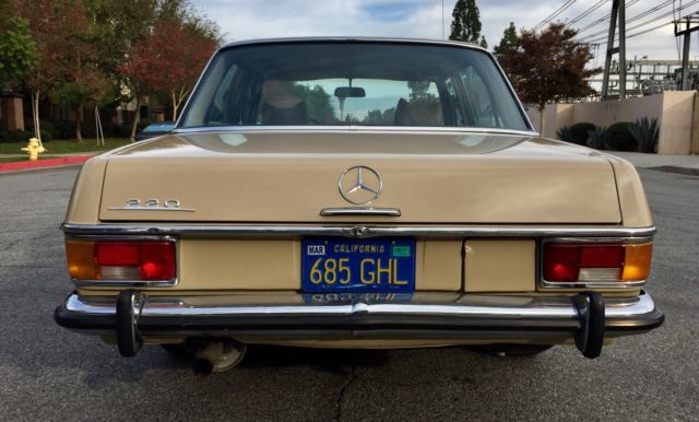 1972 Mercedes-Benz 200-Series - photo 5