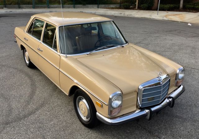 1972 Mercedes-Benz 200-Series - photo 8