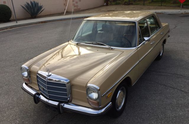 1972 Mercedes-Benz 200-Series - photo 9