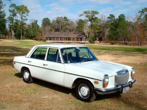 1972 Mercedes-Benz 200-Series