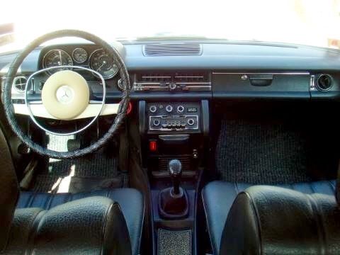 1972 Mercedes-Benz 200-Series - photo 3