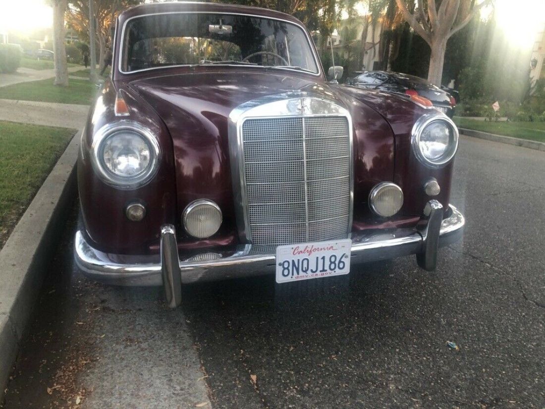 Mercedes 220SE Ponton W128 Six Cylinder NO RESERVE 1959 Mercedes-Benz 200-Series