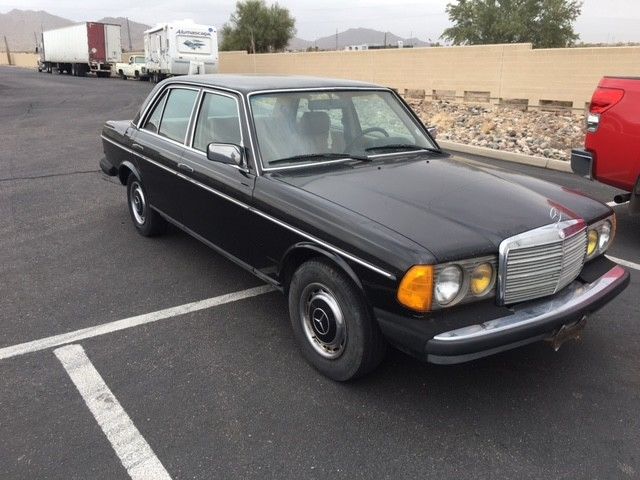 1983 Mercedes-Benz 200-Series 240 D - photo 3
