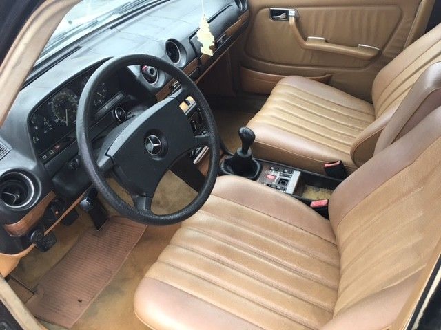 1983 Mercedes-Benz 200-Series 240 D - photo 8