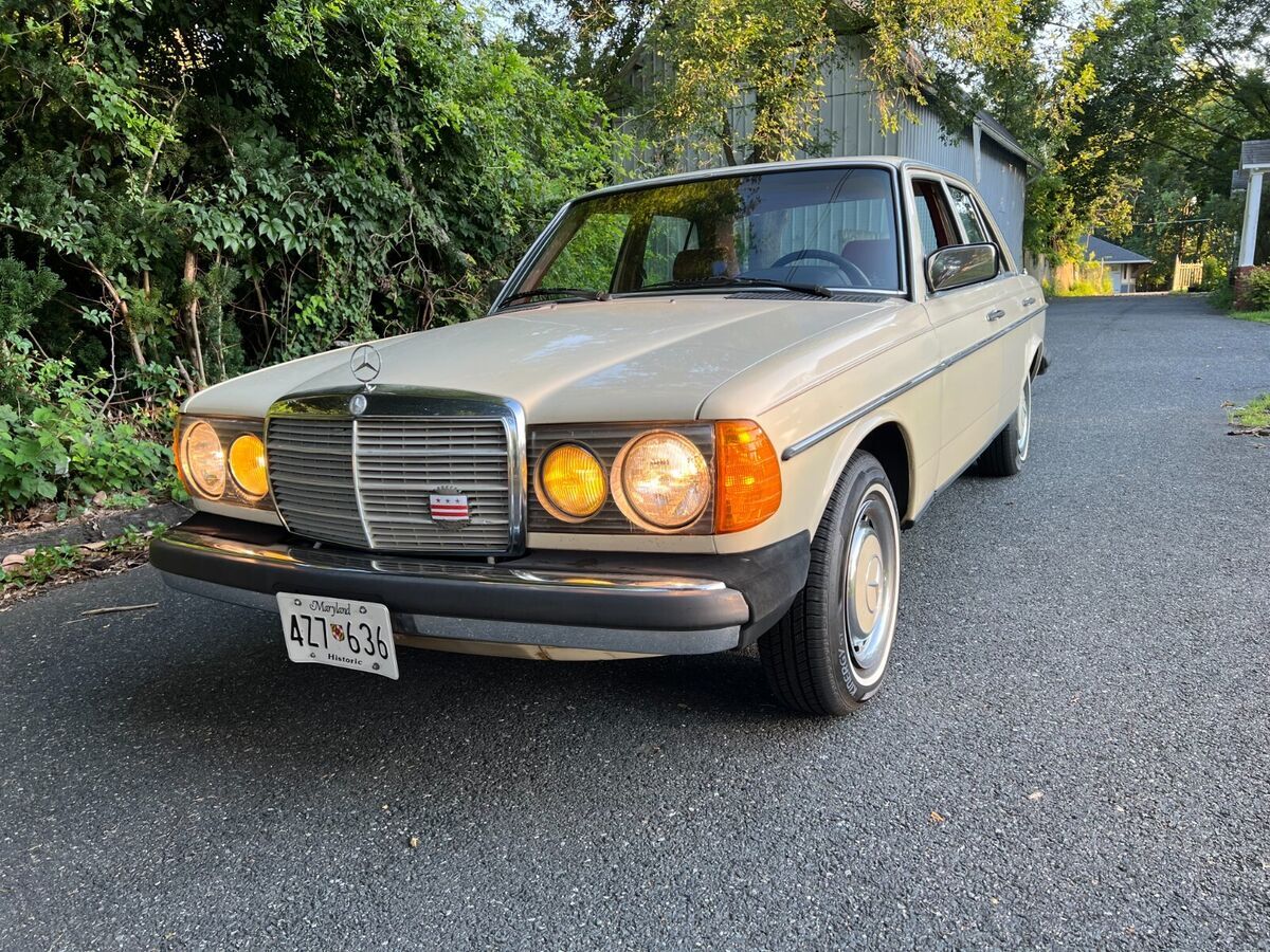 1981 Mercedes-Benz Other - photo 3