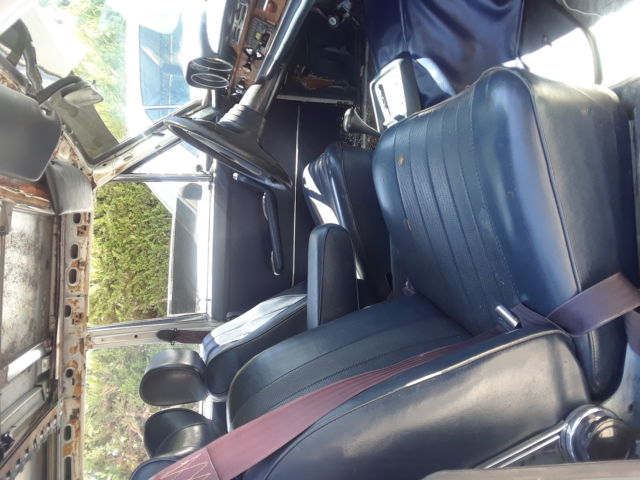 1972 Mercedes-Benz 200-Series - photo 5