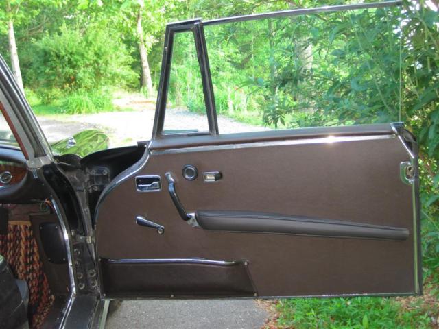 1969 Mercedes-Benz 200-Series - photo 9