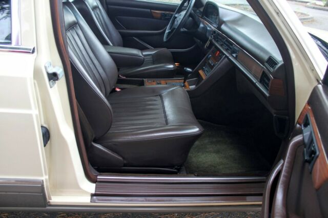 1987 Mercedes-Benz 300-Series - photo 12
