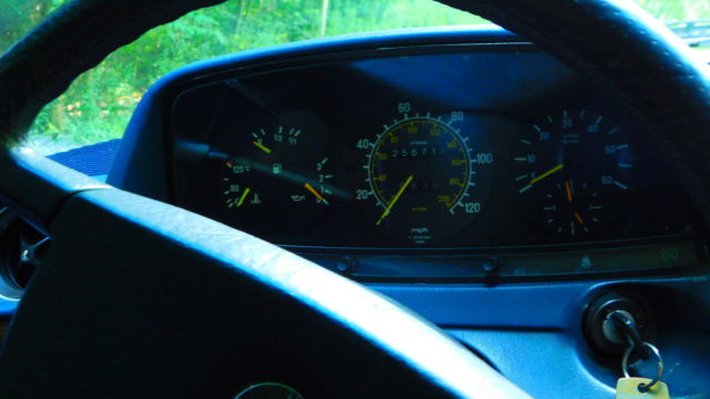 1984 Mercedes-Benz 300-Series - photo 11