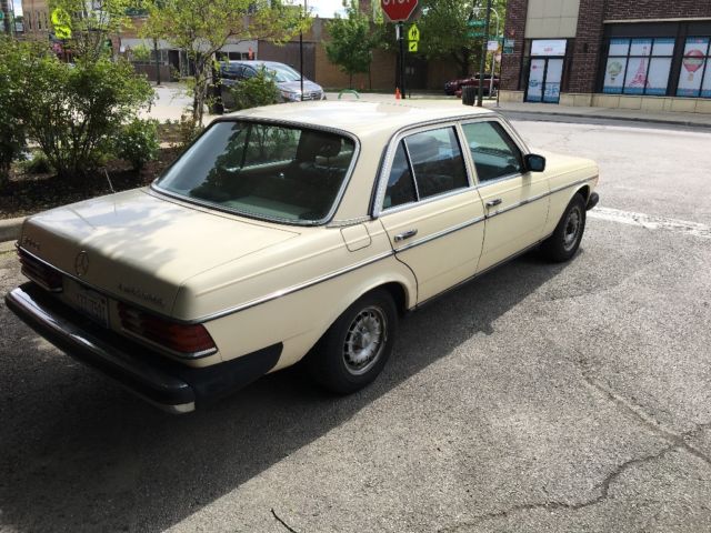 1984 Mercedes-Benz 300-Series - photo 2