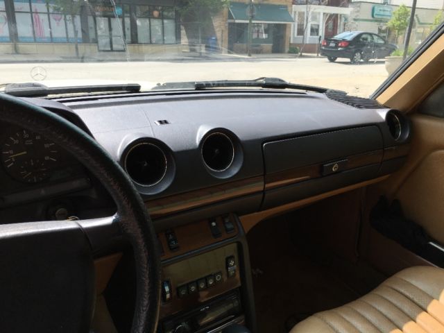 1984 Mercedes-Benz 300-Series - photo 6