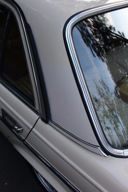 1984 Mercedes-Benz 300-Series ;300D **Over $16k in records in past 7 yrs** - photo 13