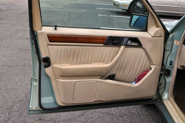 1993 Mercedes-Benz 300-Series - photo 7