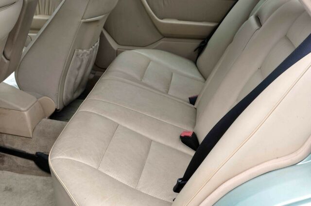 1993 Mercedes-Benz 300-Series - photo 9