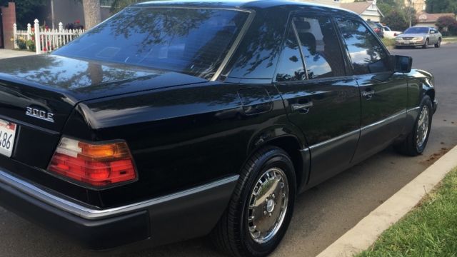 1991 Mercedes-Benz 300-Series 300e e320 - photo 3