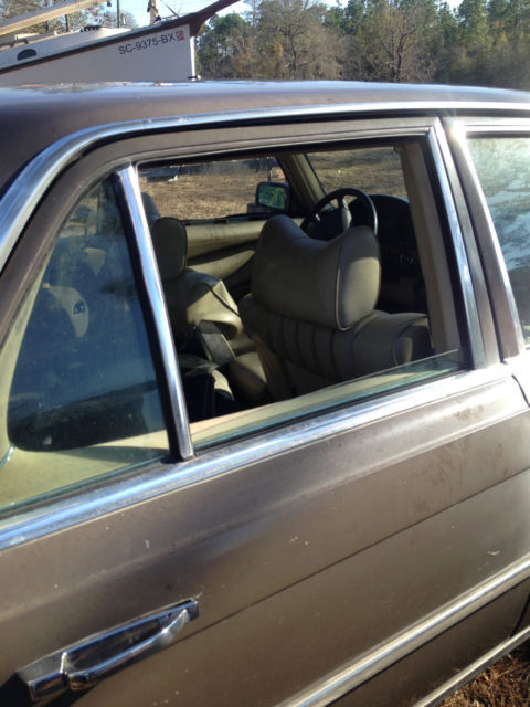 1979 Mercedes-Benz 300-Series saloon diesel - photo 10