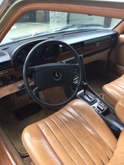 1980 Mercedes-Benz 300-Series - photo 3