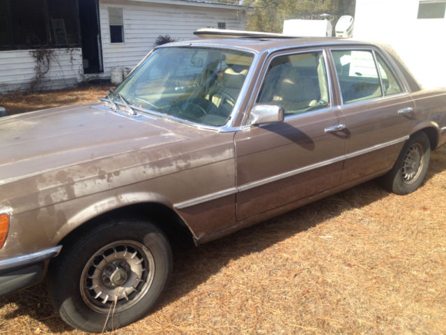 1979 Mercedes-Benz 300-Series saloon diesel - photo 3