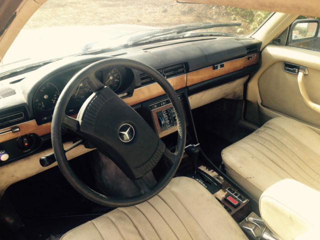 1979 Mercedes-Benz 300-Series saloon diesel - photo 4