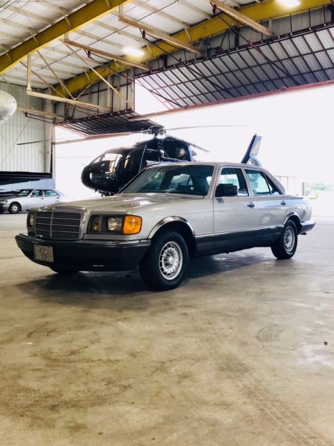 1985 Mercedes-Benz 300-Series