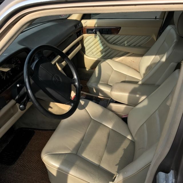 1990 Mercedes-Benz 300-Series - photo 5