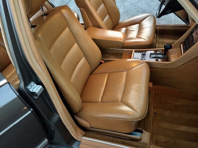 1989 Mercedes-Benz 300-Series - photo 11