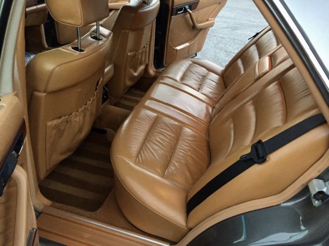 1989 Mercedes-Benz 300-Series - photo 12