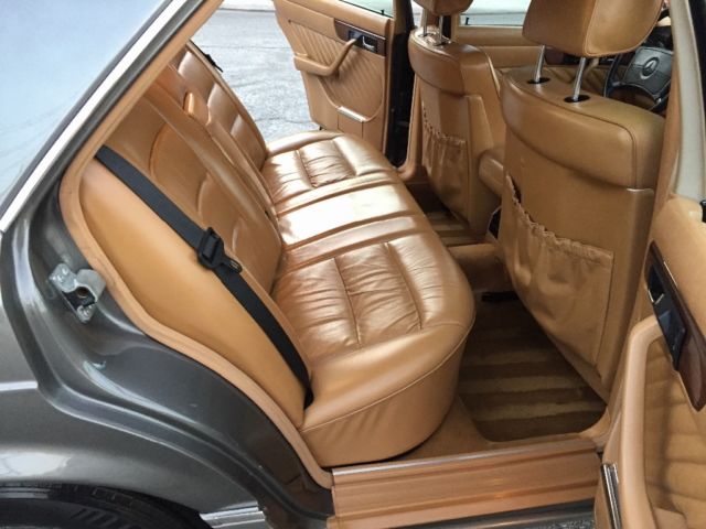 1989 Mercedes-Benz 300-Series - photo 13