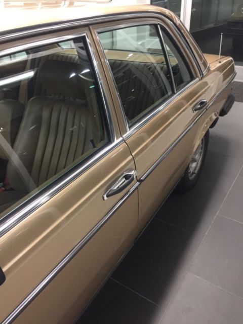 1985 Mercedes-Benz 300-Series - photo 13