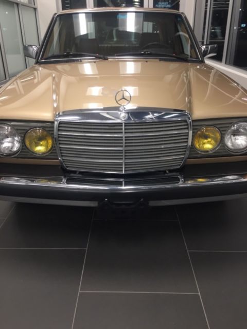 1985 Mercedes-Benz 300-Series - photo 8