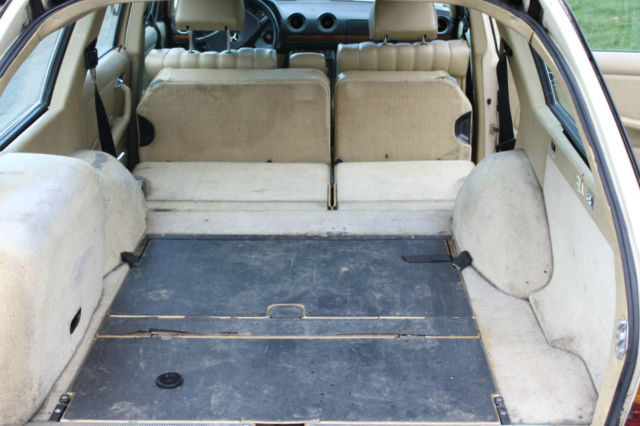 1982 Mercedes-Benz 300-Series - photo 8