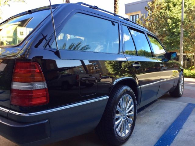1991 Mercedes-Benz 300-Series 300TE station wagon - photo 12