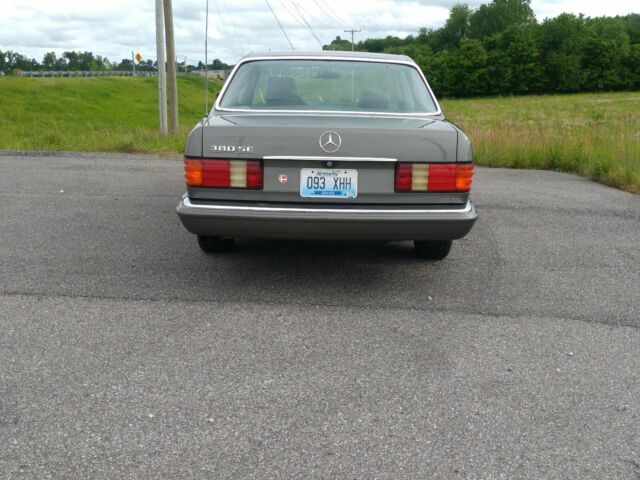 1985 Mercedes-Benz S-Class 380 SE W126 - photo 4