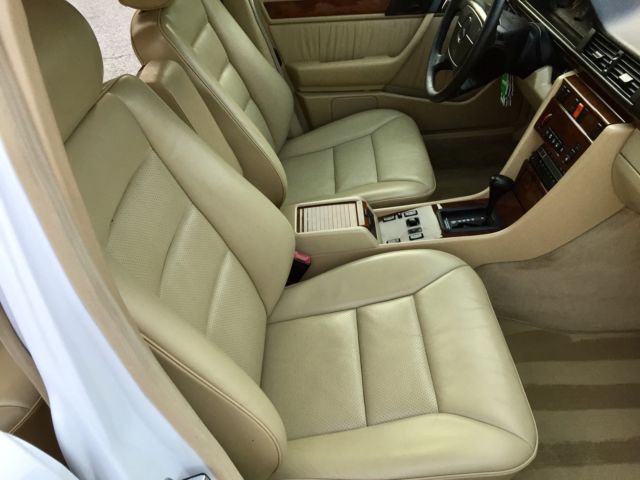 1993 Mercedes-Benz E-Class 400E - photo 12