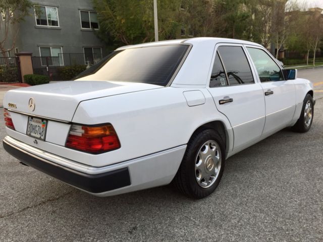 1993 Mercedes-Benz E-Class 400E - photo 4