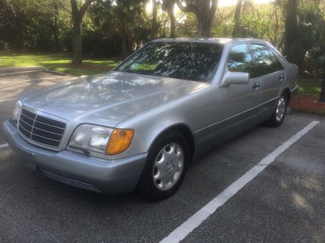 1992 Mercedes-Benz 400-Series 400SE S420