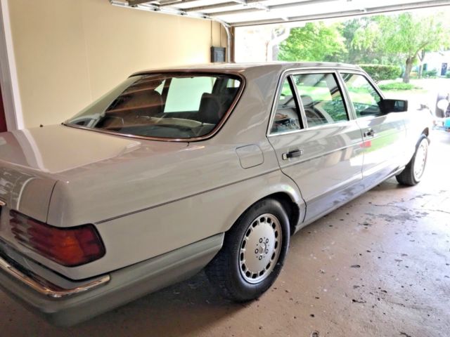 Mercedes 420SEL W126 1987 Mercedes-Benz S-Class