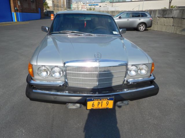 1979 Mercedes-Benz 400-Series 6.9 - photo 2