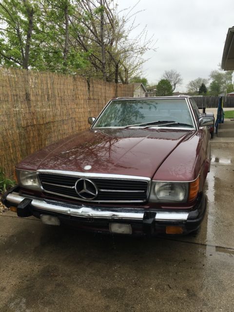 Mercedes 560SL 1986 Mercedes-Benz SL-Class 560SL