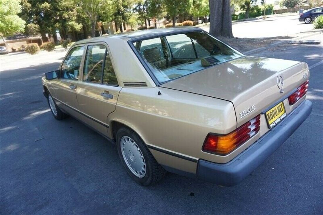 1986 Mercedes-Benz 190-Series 190 E 2.3 1 Owner Low Miles - photo 8