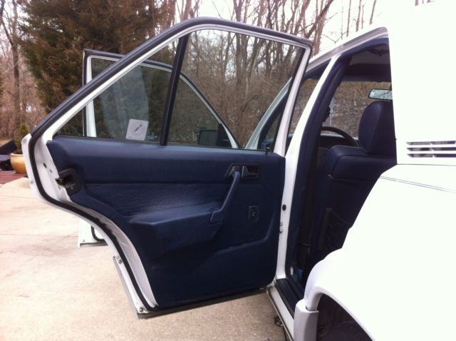 1990 Mercedes-Benz 190-Series - photo 10