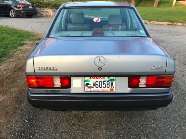 1989 Mercedes-Benz 190-Series 190E 2.6 - photo 5