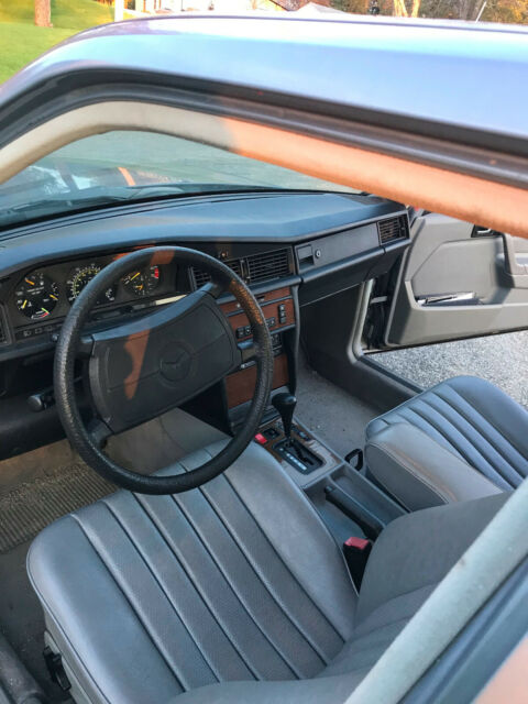 1989 Mercedes-Benz 190-Series 190E 2.6 - photo 6